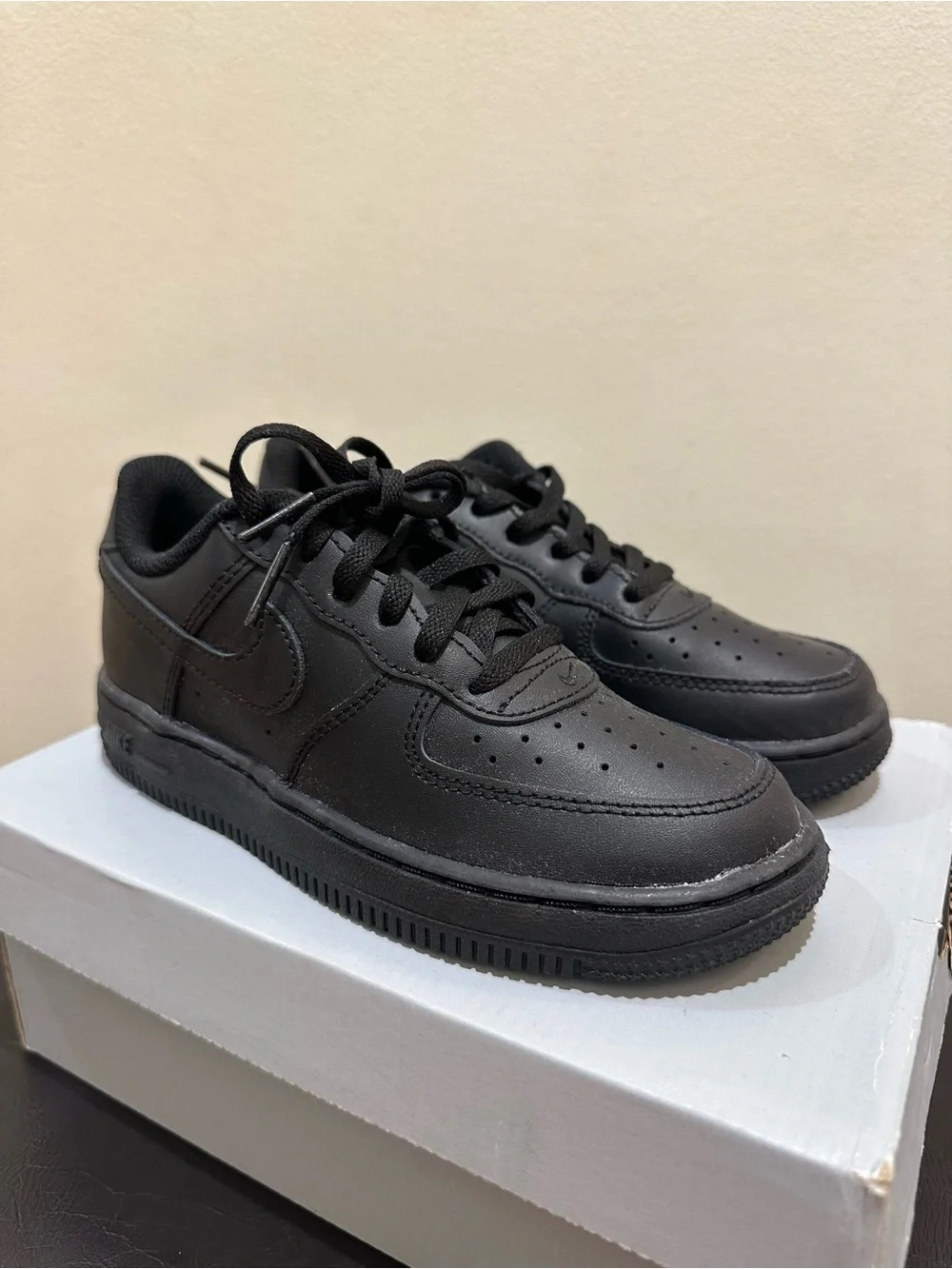 NIB Little Kid PS Nike Air Force 1 Low LE Black Black DH2925-001